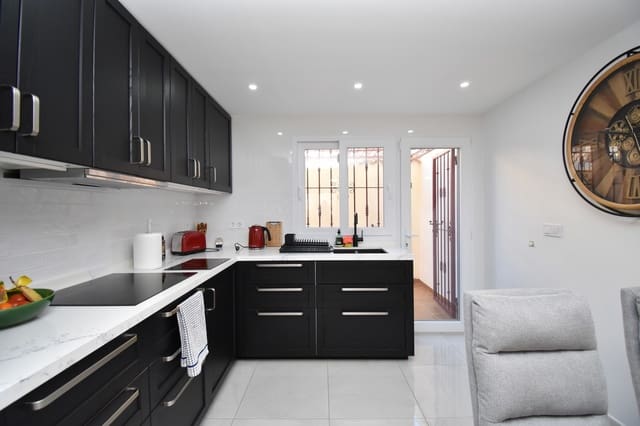 2 makuuhuone Huoneisto myytävänä paikassa La Zenia, Orihuela mukana uima-altaan - 218 000 € (Ref: 10099728)