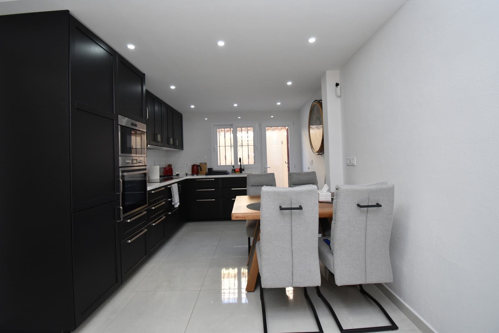 2 makuuhuone Huoneisto myytävänä paikassa La Zenia mukana uima-altaan - 218 000 € (Ref: 10099728)