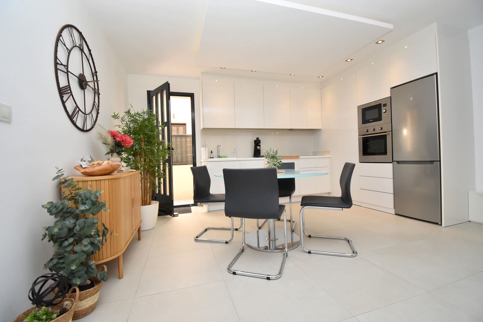 2 makuuhuone Huoneisto myytävänä paikassa Torre de la Horadada mukana uima-altaan - 299 999 € (Ref: 10099730)