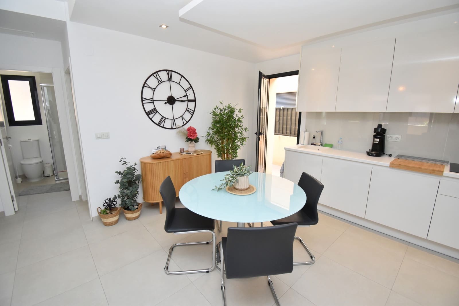 2 makuuhuone Huoneisto myytävänä paikassa Torre de la Horadada mukana uima-altaan - 299 999 € (Ref: 10099730)
