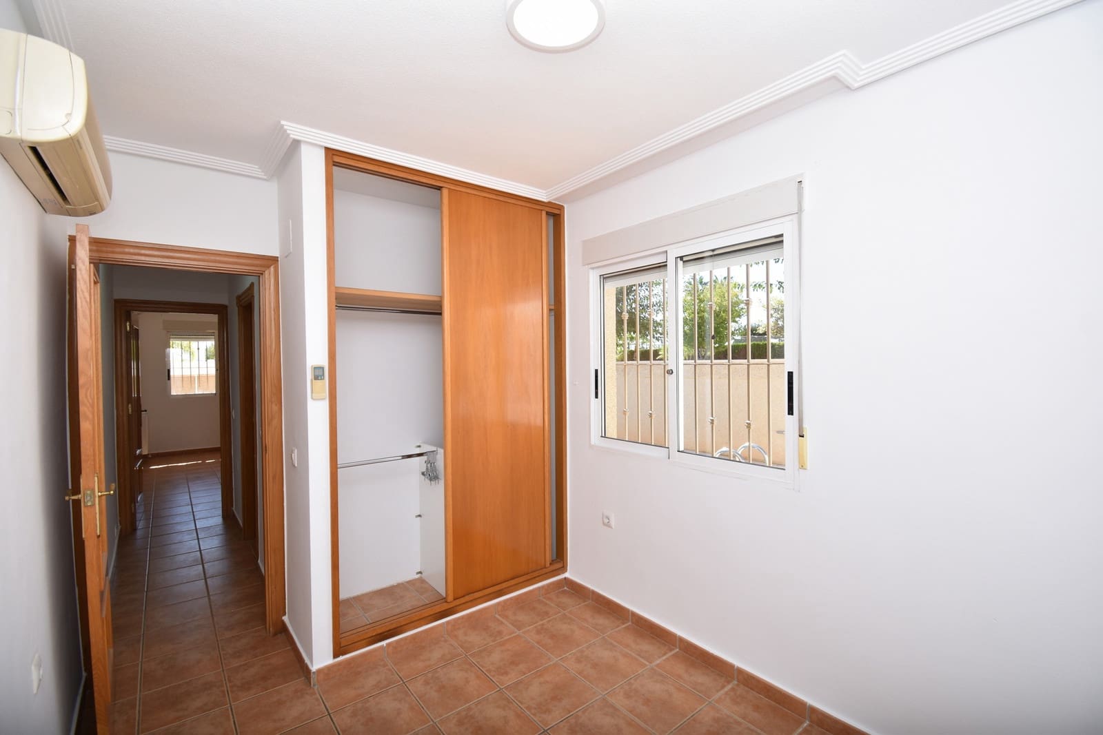 3 sypialnia Dom na sprzedaż w Torre de la Horadada z basenem garażem - 365 000 € (Ref: 10101863)