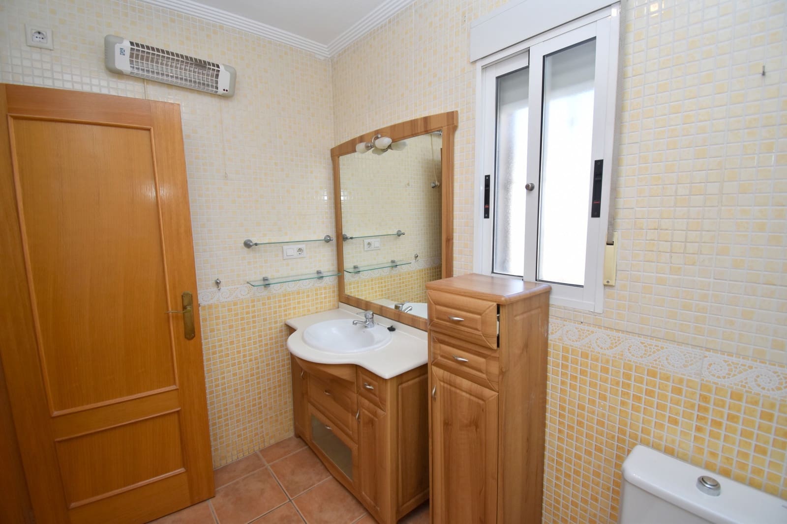 3 sypialnia Dom na sprzedaż w Torre de la Horadada z basenem garażem - 365 000 € (Ref: 10101863)