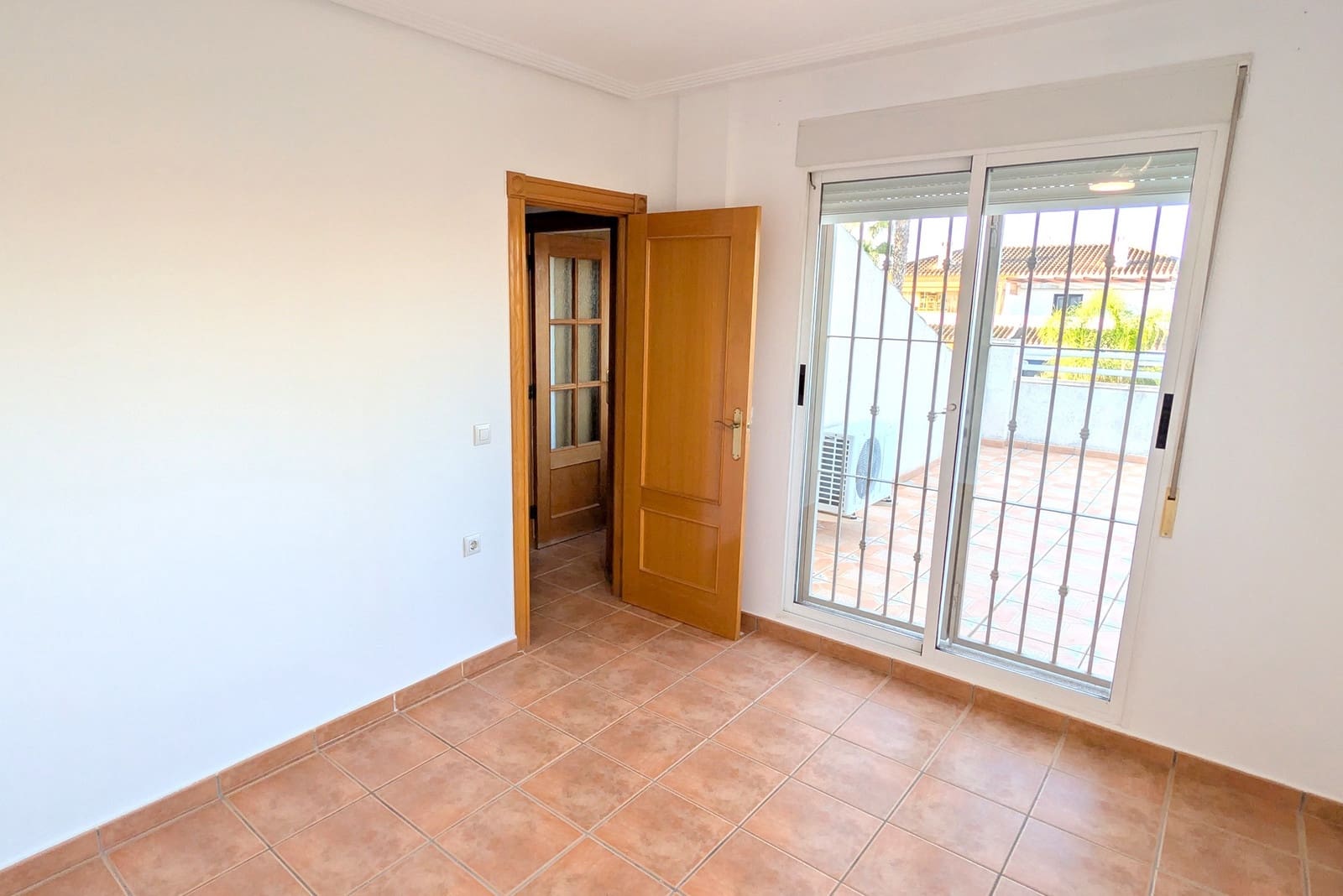 3 bedroom Townhouse for sale in Torre de la Horadada with pool garage - € 365,000 (Ref: 10101863)