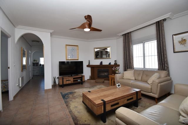 4 chambre Villa/Maison à vendre à La Zenia, Orihuela avec piscine garage - 475 000 € (Ref: 10101864)