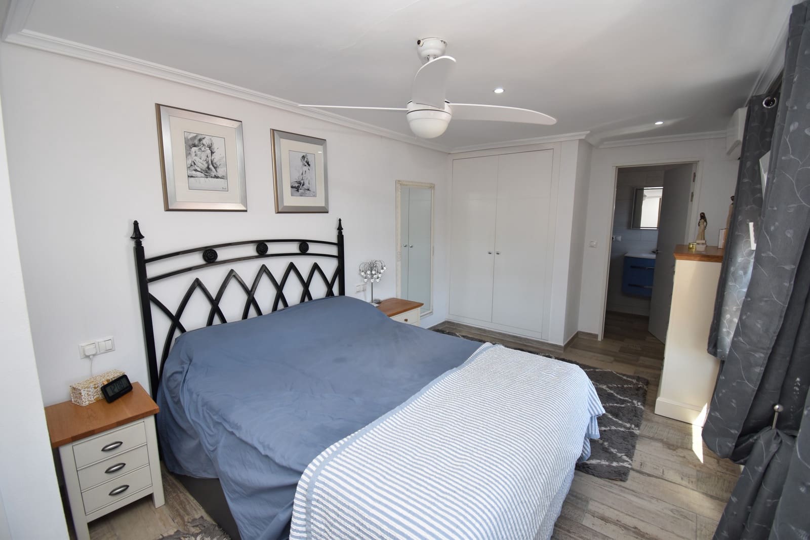 4 chambre Villa/Maison à vendre à La Zenia avec piscine garage - 475 000 € (Ref: 10101864)