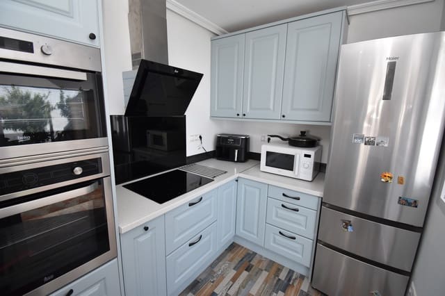 4 chambre Villa/Maison à vendre à La Zenia, Orihuela avec piscine garage - 475 000 € (Ref: 10101864)