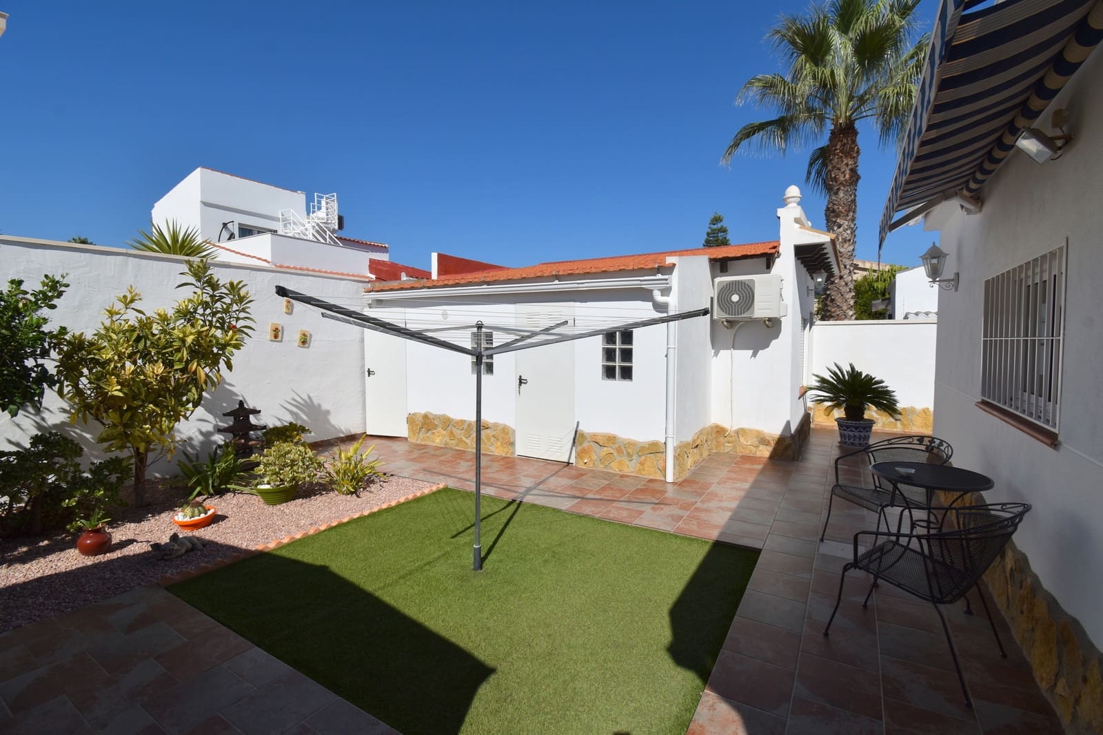 4 chambre Villa/Maison à vendre à La Zenia avec piscine garage - 475 000 € (Ref: 10101864)