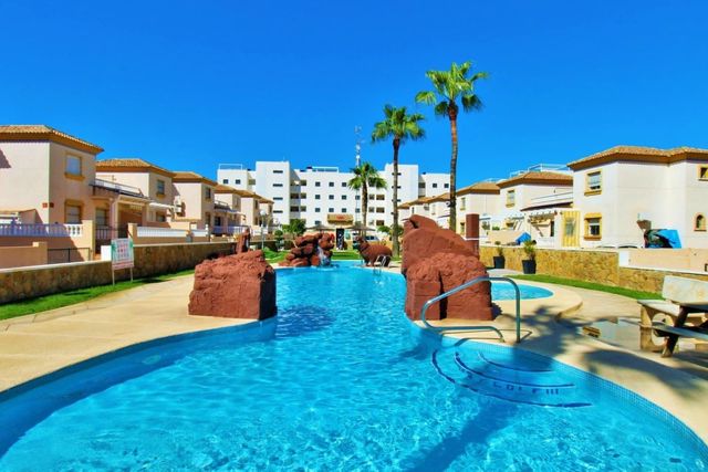 2 soveværelse Lejlighed til salg i Los Dolses, Orihuela med swimmingpool garage - € 219.000 (Ref: 10108995)