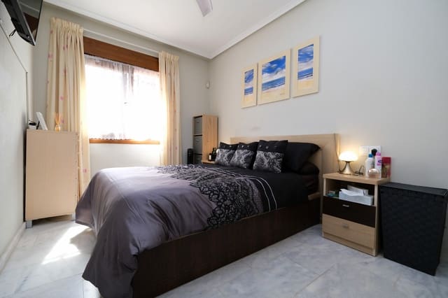 2 Zimmer Bungalow zu verkaufen in San Miguel de Salinas mit Pool Garage - 189.000 € (Ref: 10115425)
