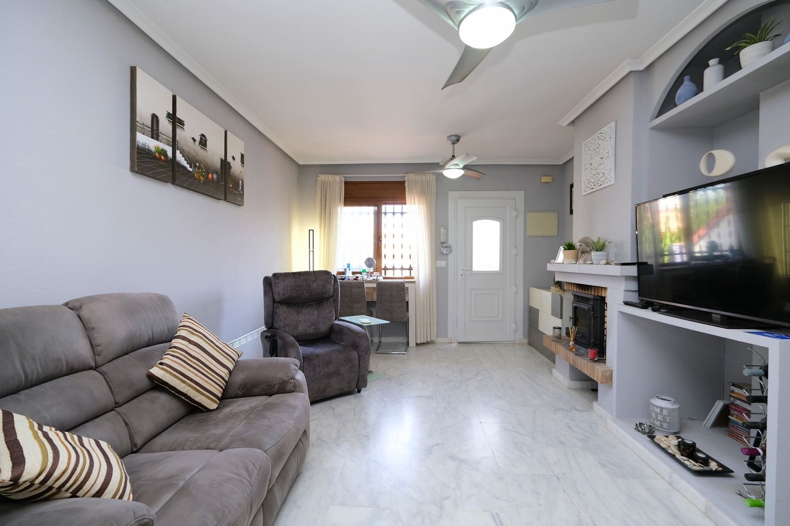 2 Zimmer Bungalow zu verkaufen in San Miguel de Salinas mit Pool Garage - 189.000 € (Ref: 10115425)