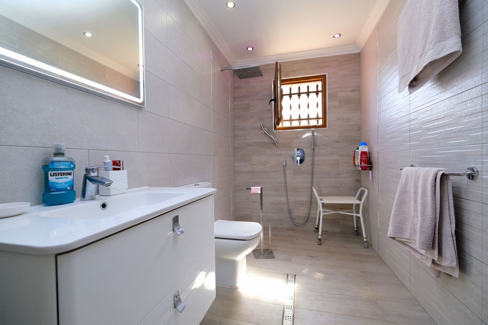 2 Zimmer Bungalow zu verkaufen in San Miguel de Salinas mit Pool Garage - 189.000 € (Ref: 10115425)