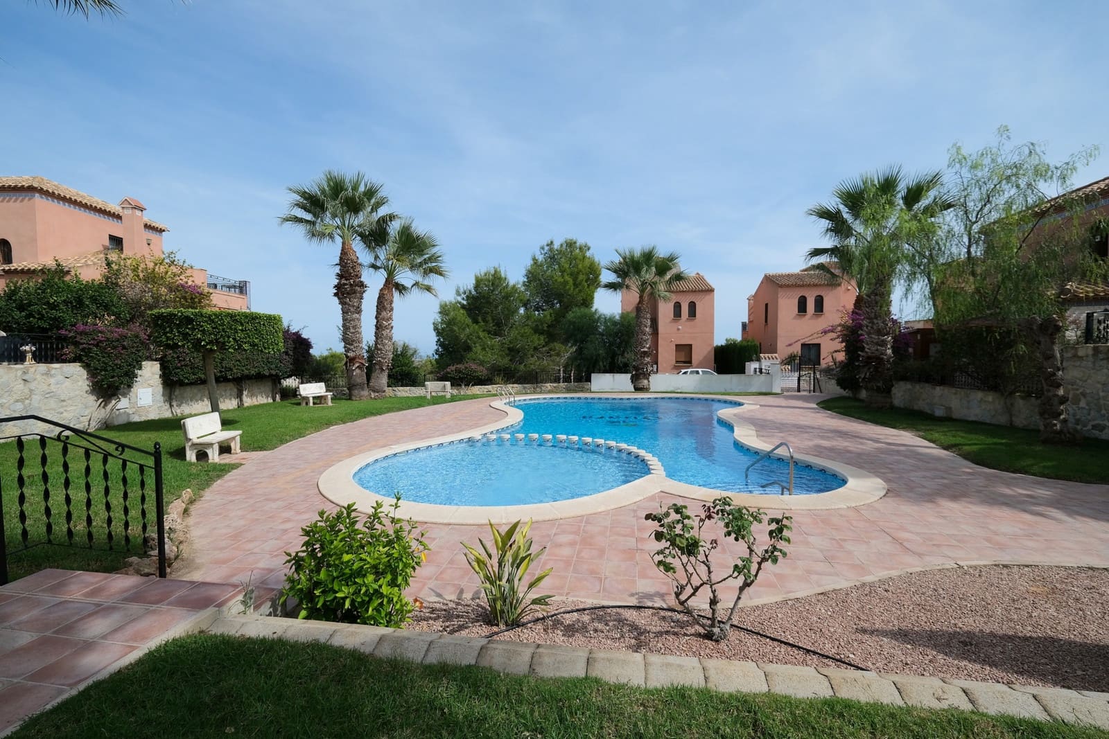 2 Zimmer Bungalow zu verkaufen in San Miguel de Salinas mit Pool Garage - 189.000 € (Ref: 10115425)