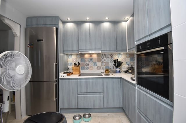 2 Zimmer Bungalow zu verkaufen in Villamartin, Orihuela - 295.000 € (Ref: 10115426)