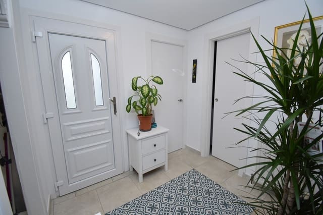 2 Zimmer Bungalow zu verkaufen in Villamartin, Orihuela - 295.000 € (Ref: 10115426)