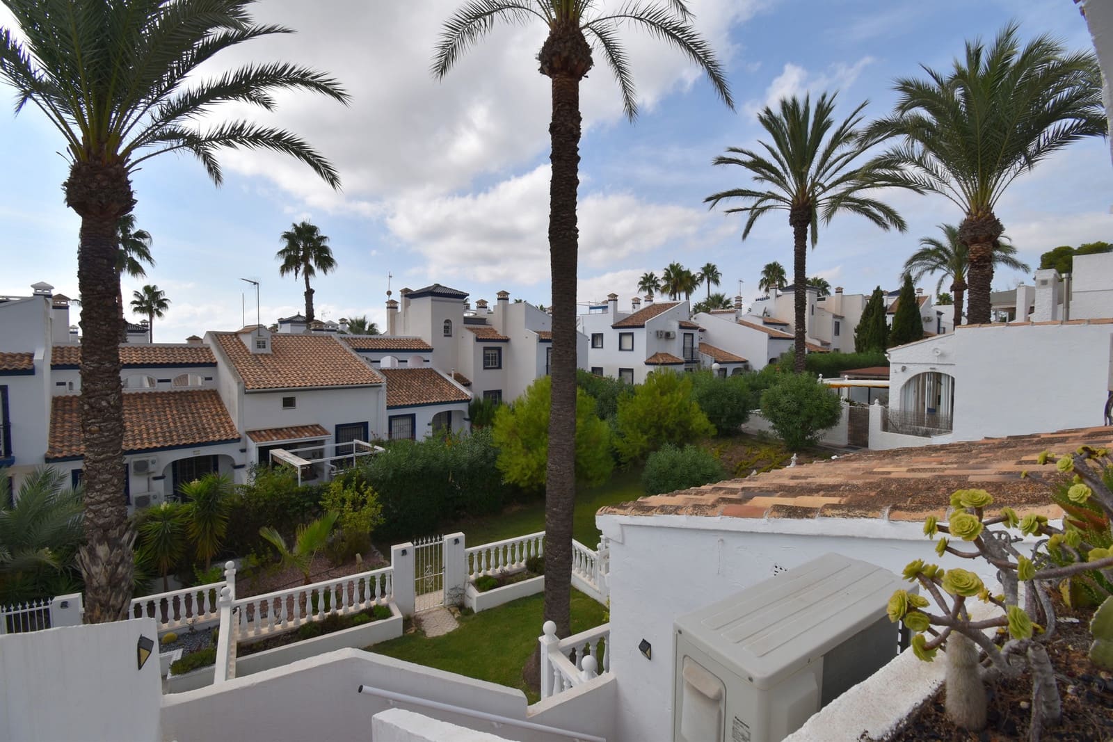 2 Zimmer Bungalow zu verkaufen in Villamartin - 295.000 € (Ref: 10115426)
