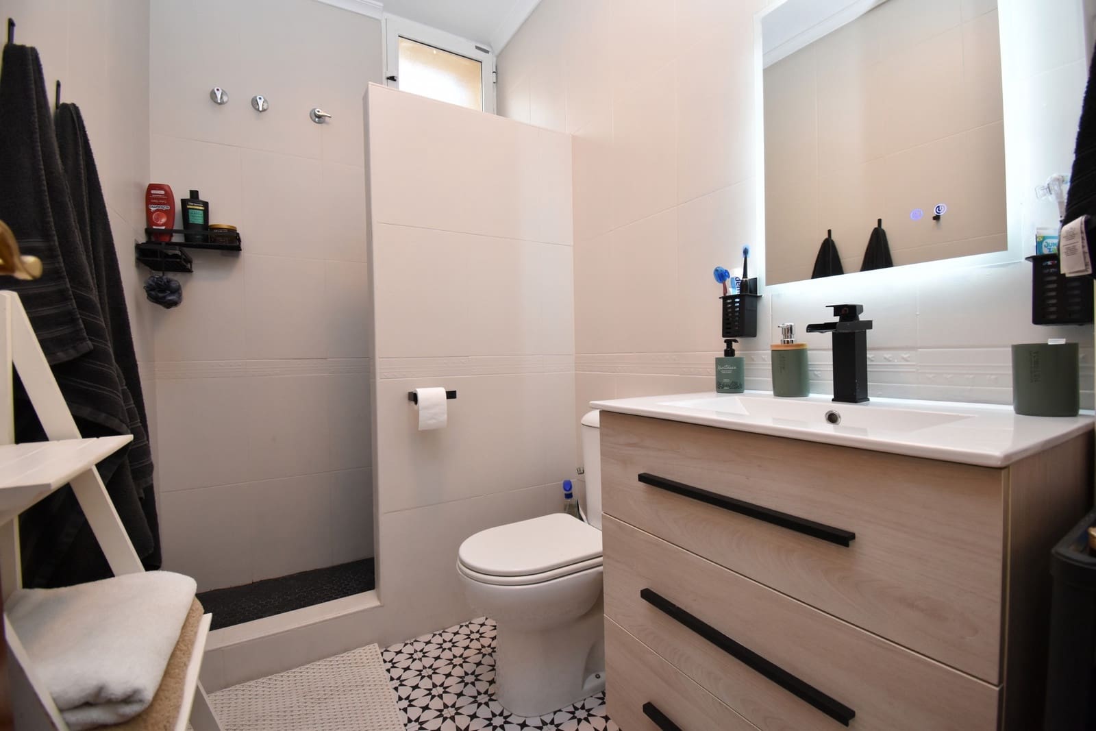 Chalet de 4 habitaciones en Ciudad Quesada en venta con piscina garaje - 379.000 € (Ref: 10115427)