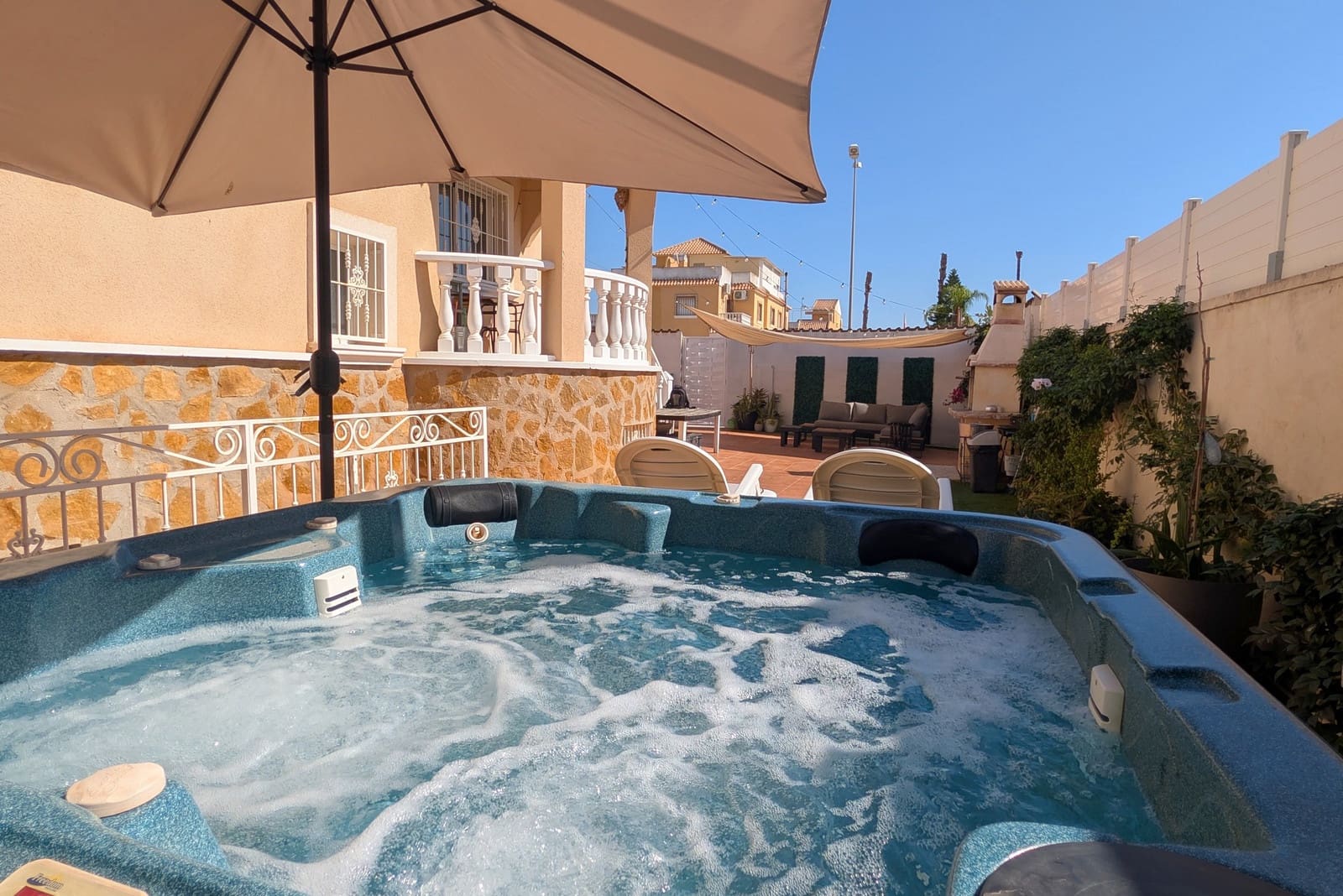 Chalet de 4 habitaciones en Ciudad Quesada en venta con piscina garaje - 379.000 € (Ref: 10115427)