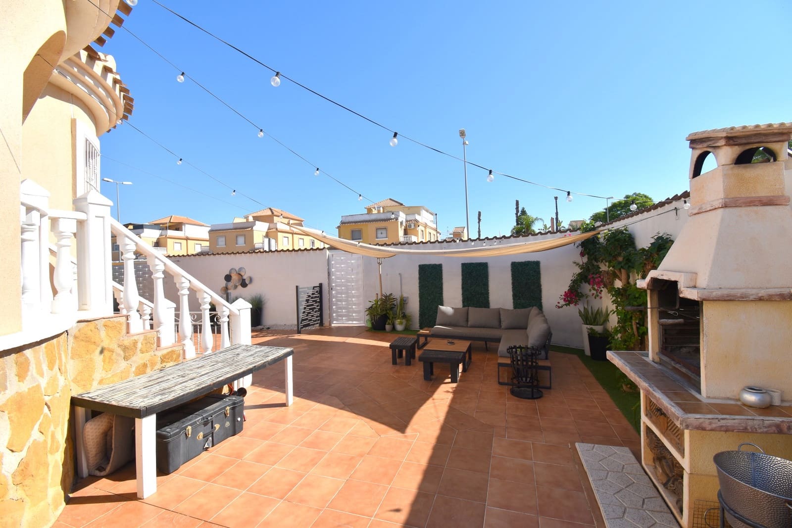 Chalet de 4 habitaciones en Ciudad Quesada en venta con piscina garaje - 379.000 € (Ref: 10115427)
