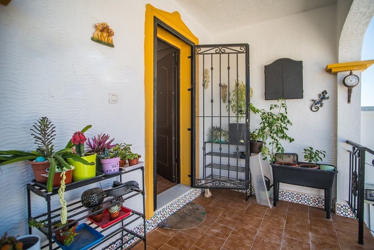 3 camera da letto Casa in vendita in Vistabella con piscina garage - 215.000 € (Rif: 10115428)