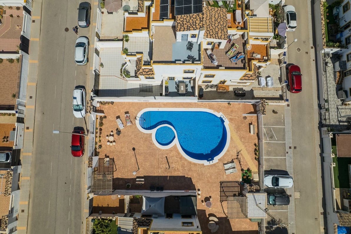 3 camera da letto Casa in vendita in Vistabella con piscina garage - 215.000 € (Rif: 10115428)