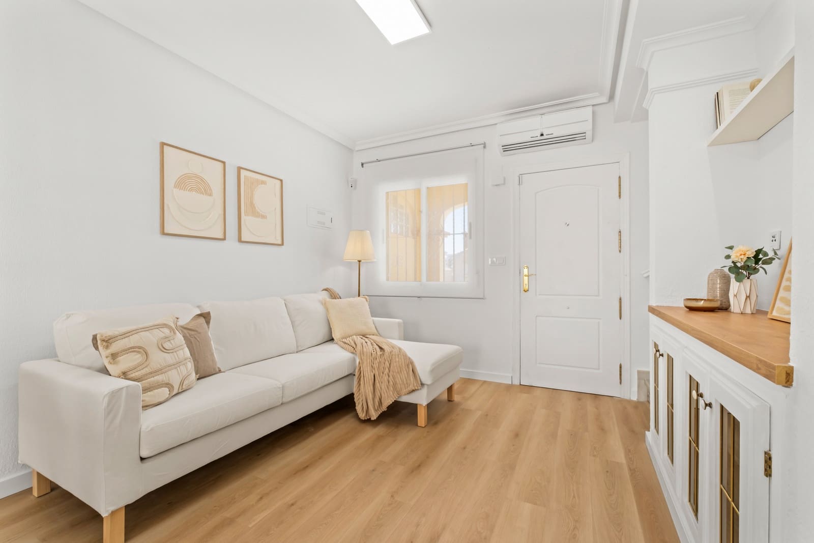 2 soverom Hus til salgs i Villamartin med svømmebasseng garasje - € 228 900 (Ref: 10118830)