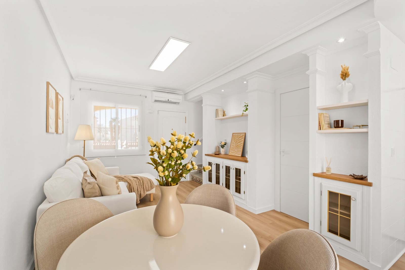 2 soverom Hus til salgs i Villamartin med svømmebasseng garasje - € 228 900 (Ref: 10118830)