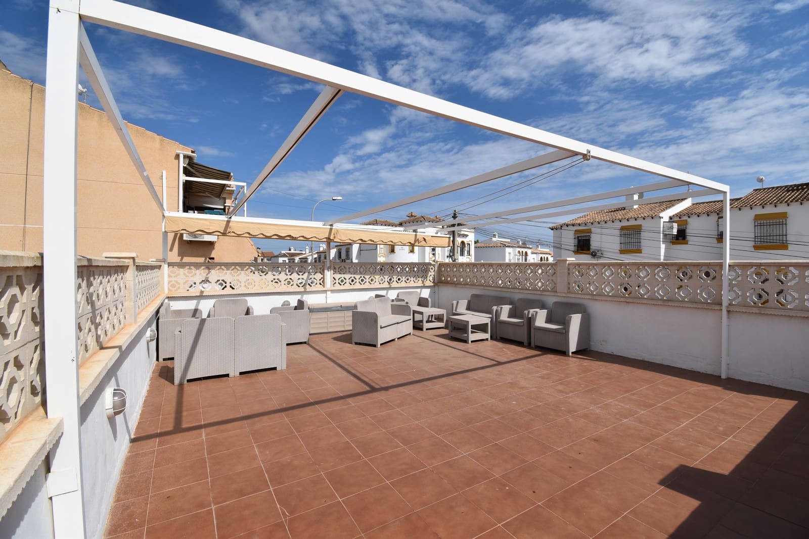 2 Zimmer Apartment zu verkaufen in Villamartin mit Pool - 140.000 € (Ref: 10123512)