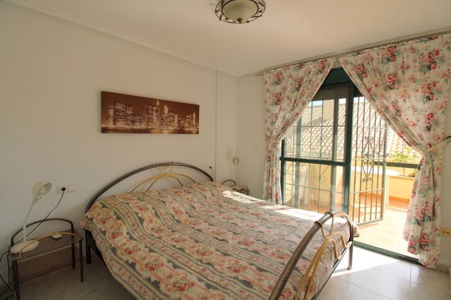 2 soverom Hus til salgs i Campoamor, Orihuela med svømmebasseng garasje - € 239 999 (Ref: 10123513)