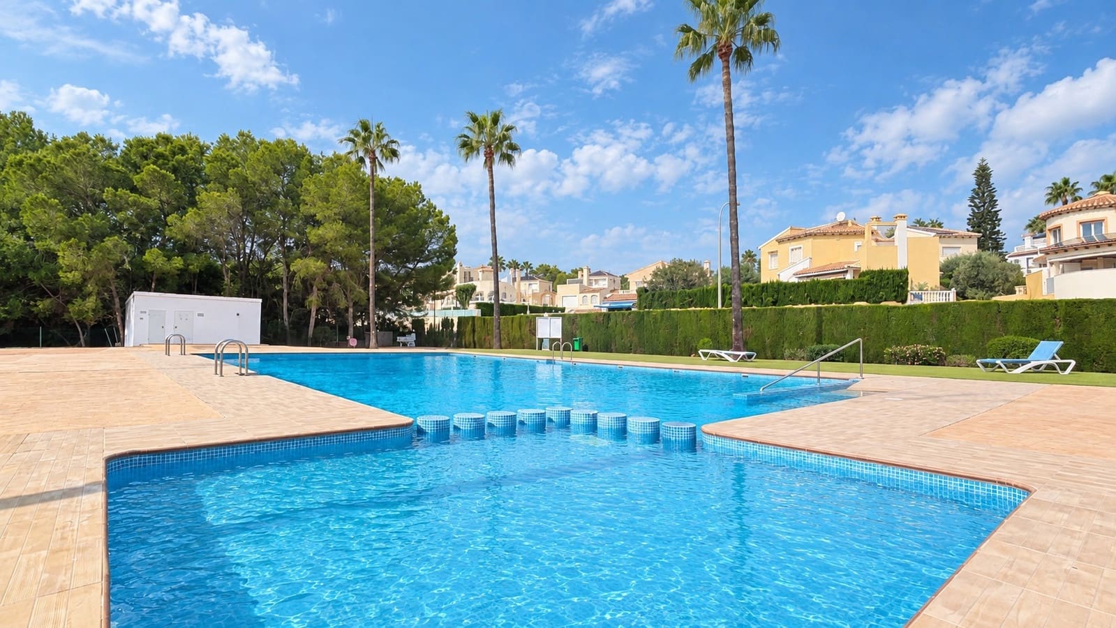 2 quarto Penthouse para venda em Villamartin com piscina - 179 000 € (Ref: 10123514)