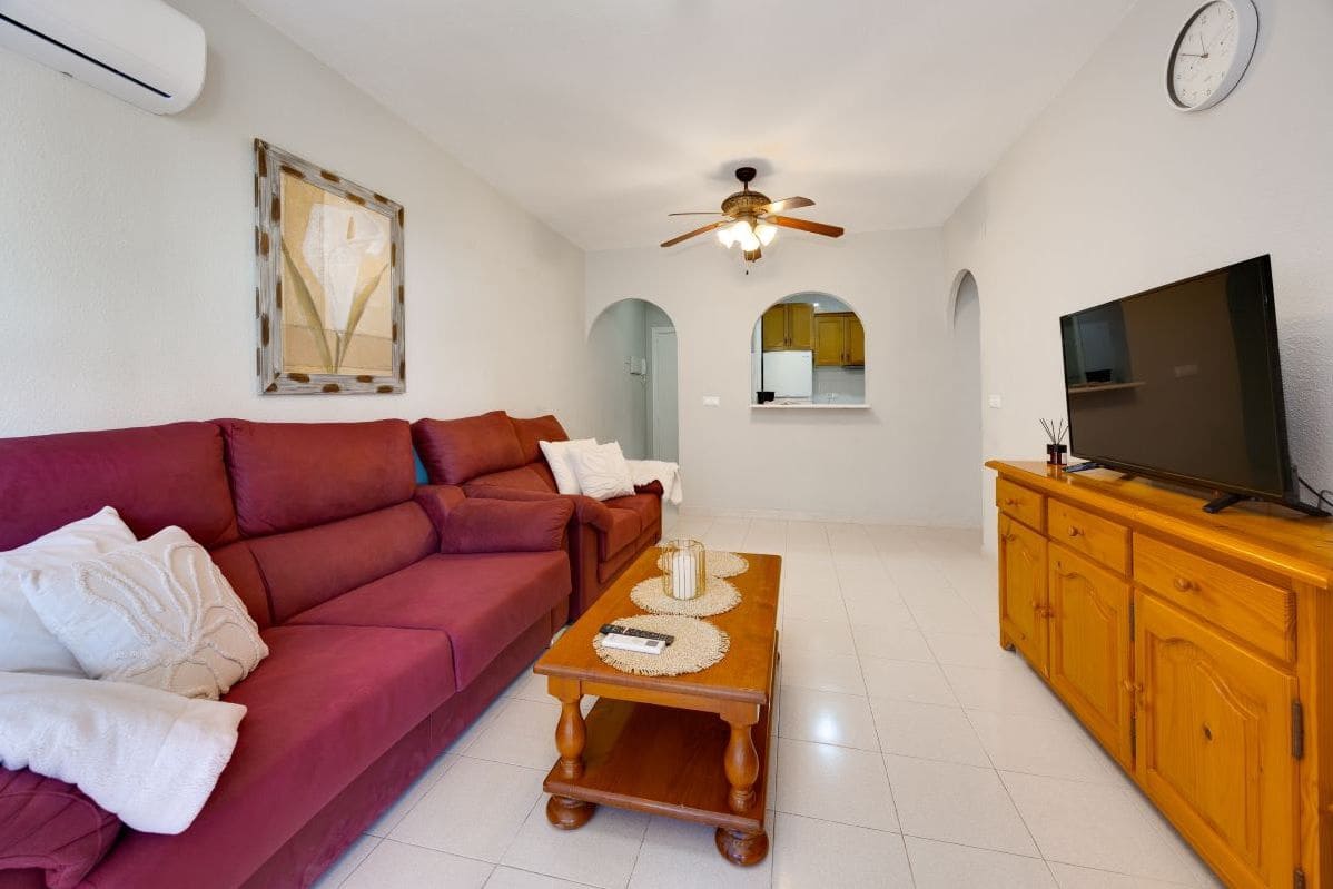 1 makuuhuone Huoneisto myytävänä paikassa Torrevieja mukana uima-altaan - 133 900 € (Ref: 10128119)