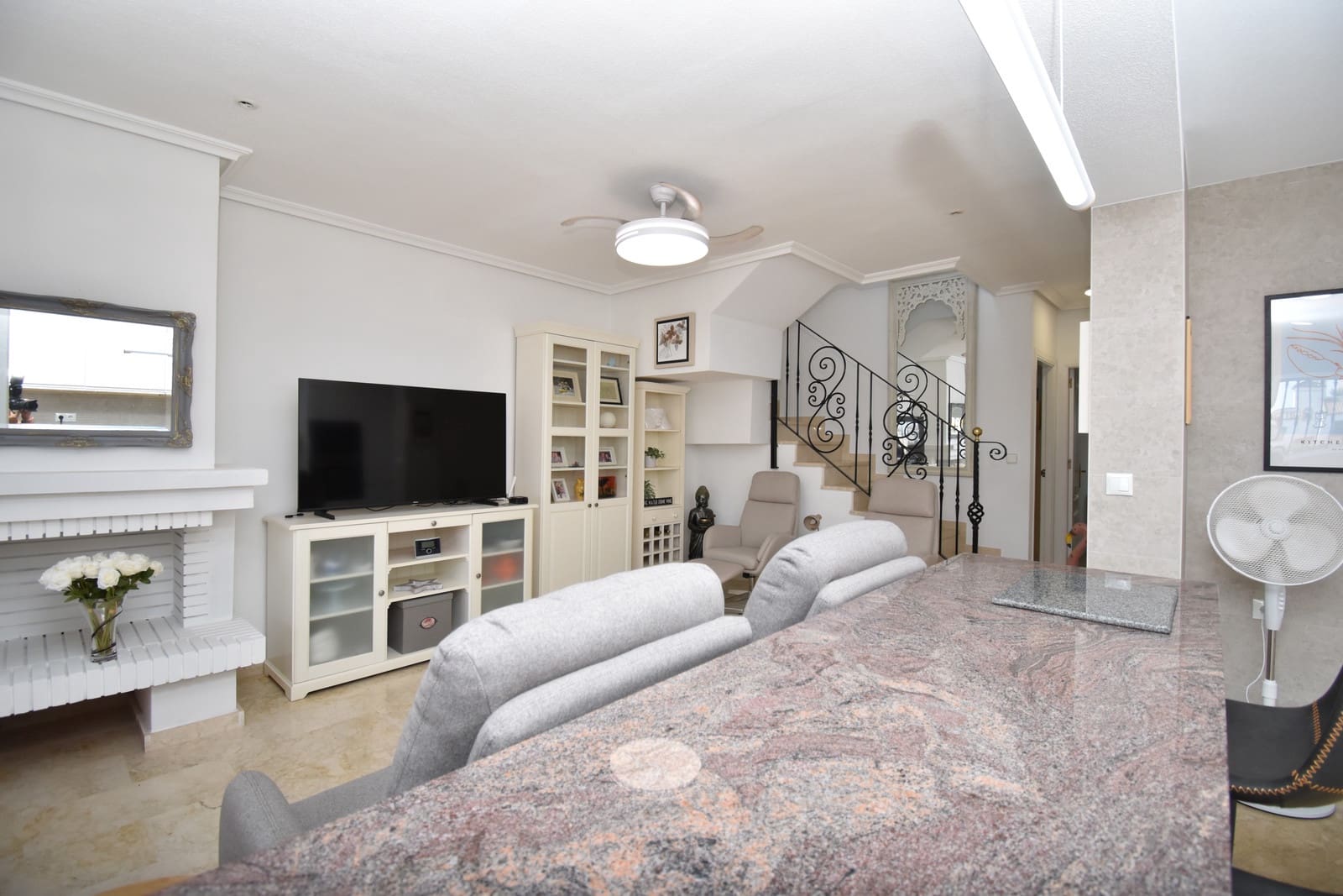 3 makuuhuone Omakotitalo myytävänä paikassa Los Dolses mukana uima-altaan - 299 999 € (Ref: 10131285)