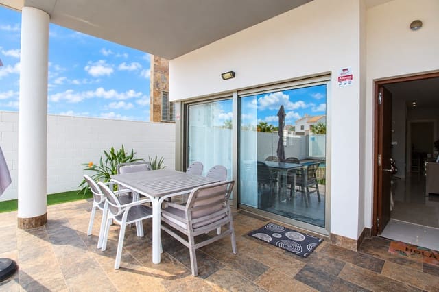 3 quarto Moradia para venda em Villamartin, Orihuela com piscina garagem - 439 999 € (Ref: 10131287)