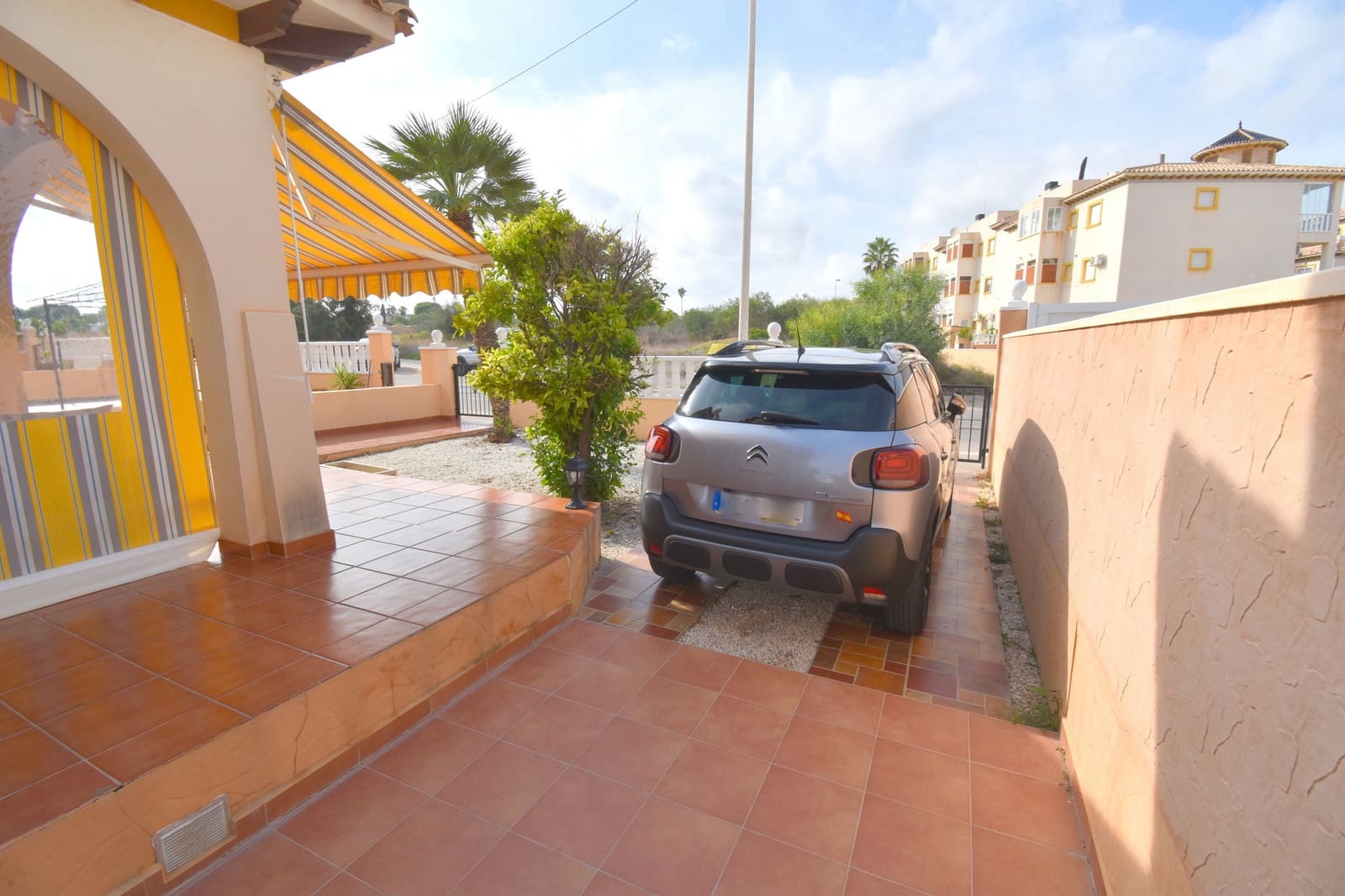 2 soverom Hus til salgs i Cabo Roig med svømmebasseng garasje - € 199 000 (Ref: 10139277)