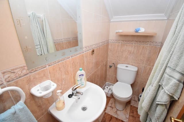 2 soverom Hus til salgs i Cabo Roig, Orihuela med svømmebasseng garasje - € 199 000 (Ref: 10139277)