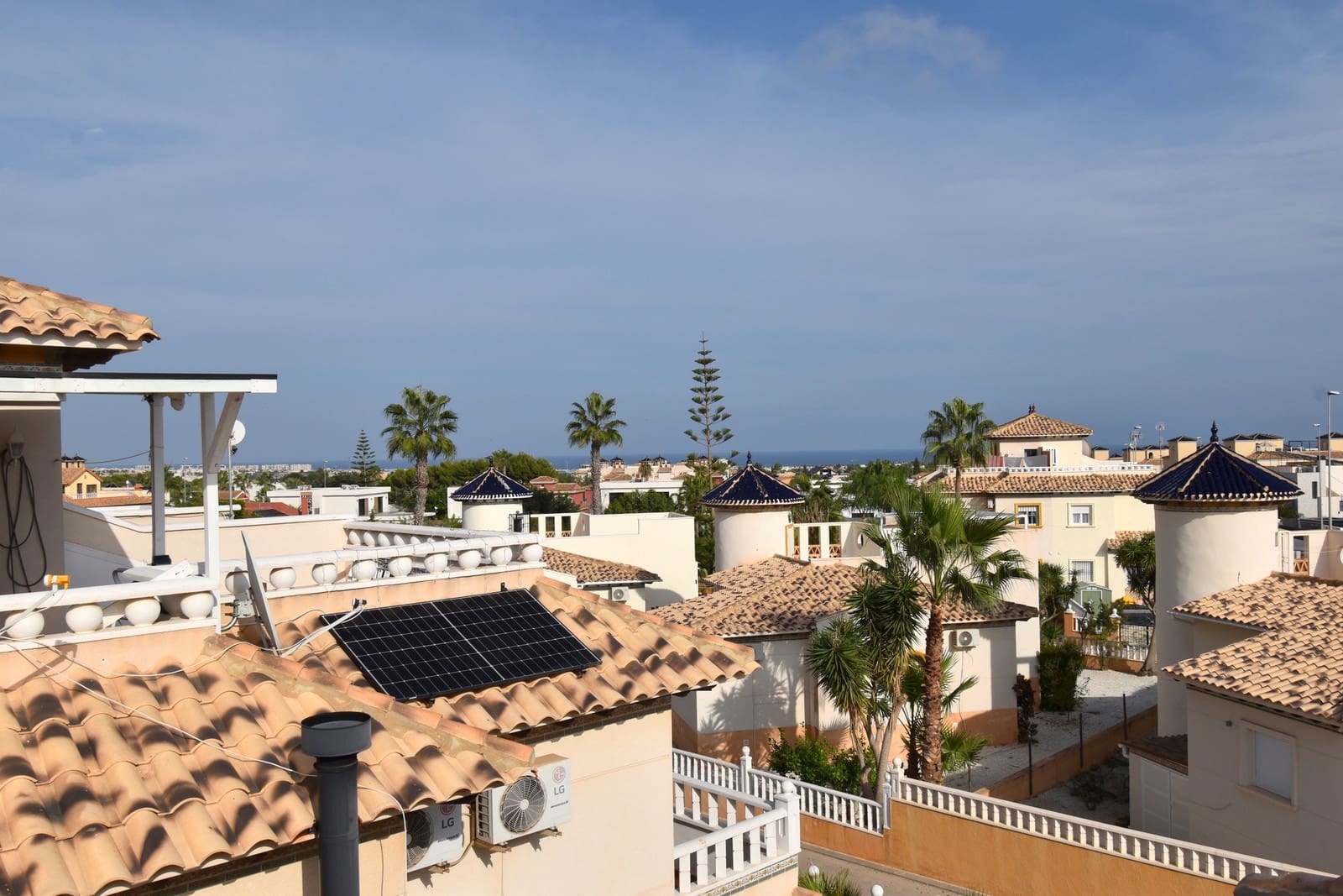 2 soverom Hus til salgs i Cabo Roig med svømmebasseng garasje - € 199 000 (Ref: 10139277)