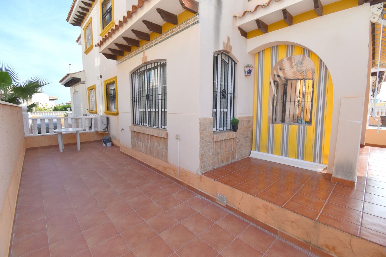 2 soverom Hus til salgs i Cabo Roig med svømmebasseng garasje - € 199 000 (Ref: 10139277)