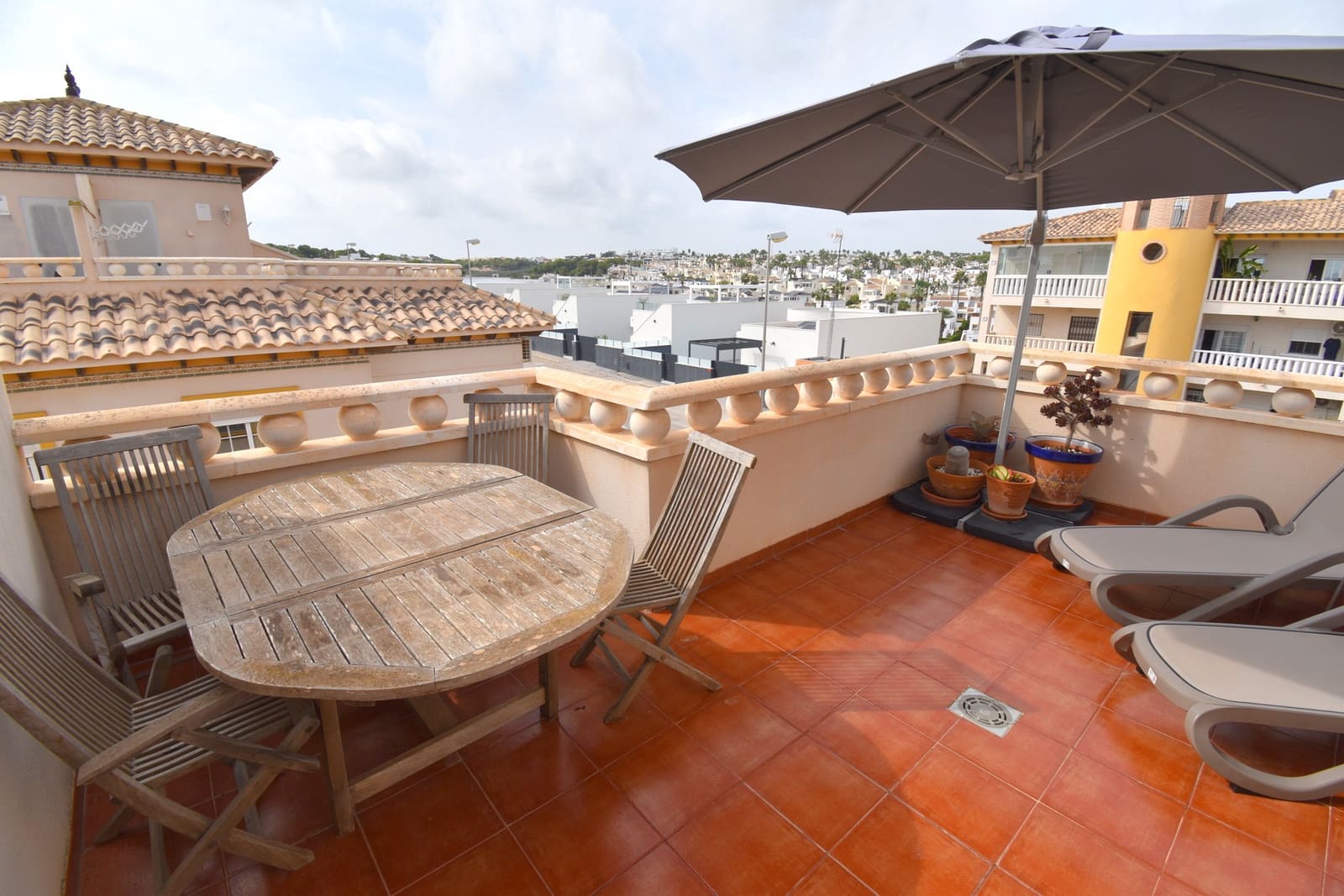 3 soverom Hus til salgs i Cabo Roig med svømmebasseng garasje - € 219 999 (Ref: 10139278)