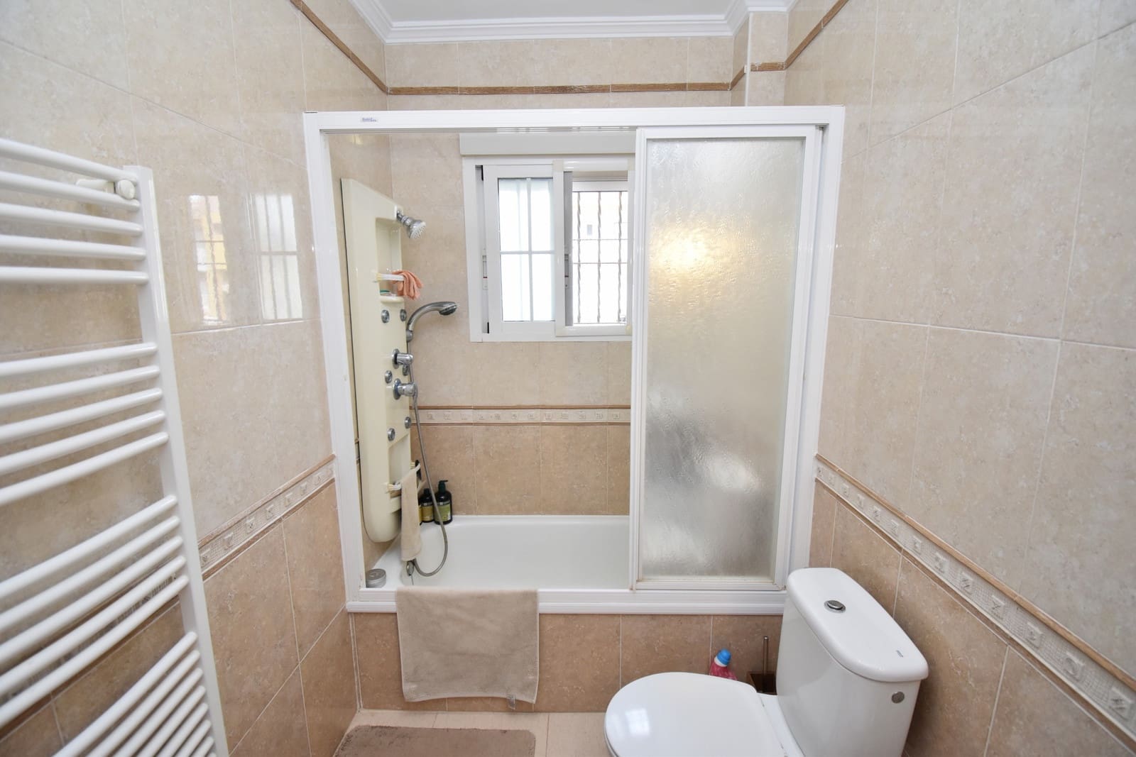 3 soverom Hus til salgs i Cabo Roig med svømmebasseng garasje - € 219 999 (Ref: 10139278)