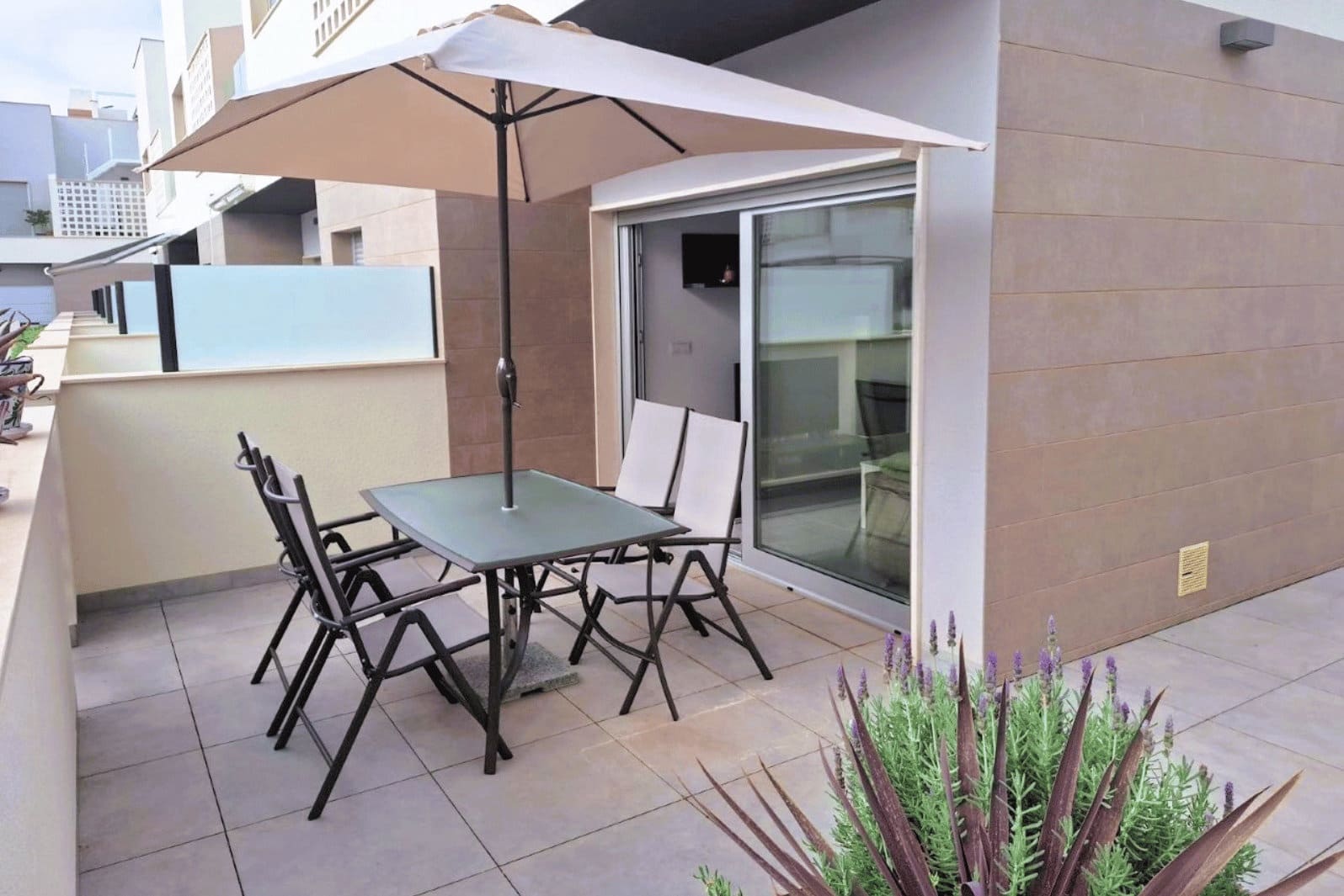 3 sypialnia Willa na sprzedaż w Santiago de la Ribera z basenem garażem - 329 000 € (Ref: 10139280)