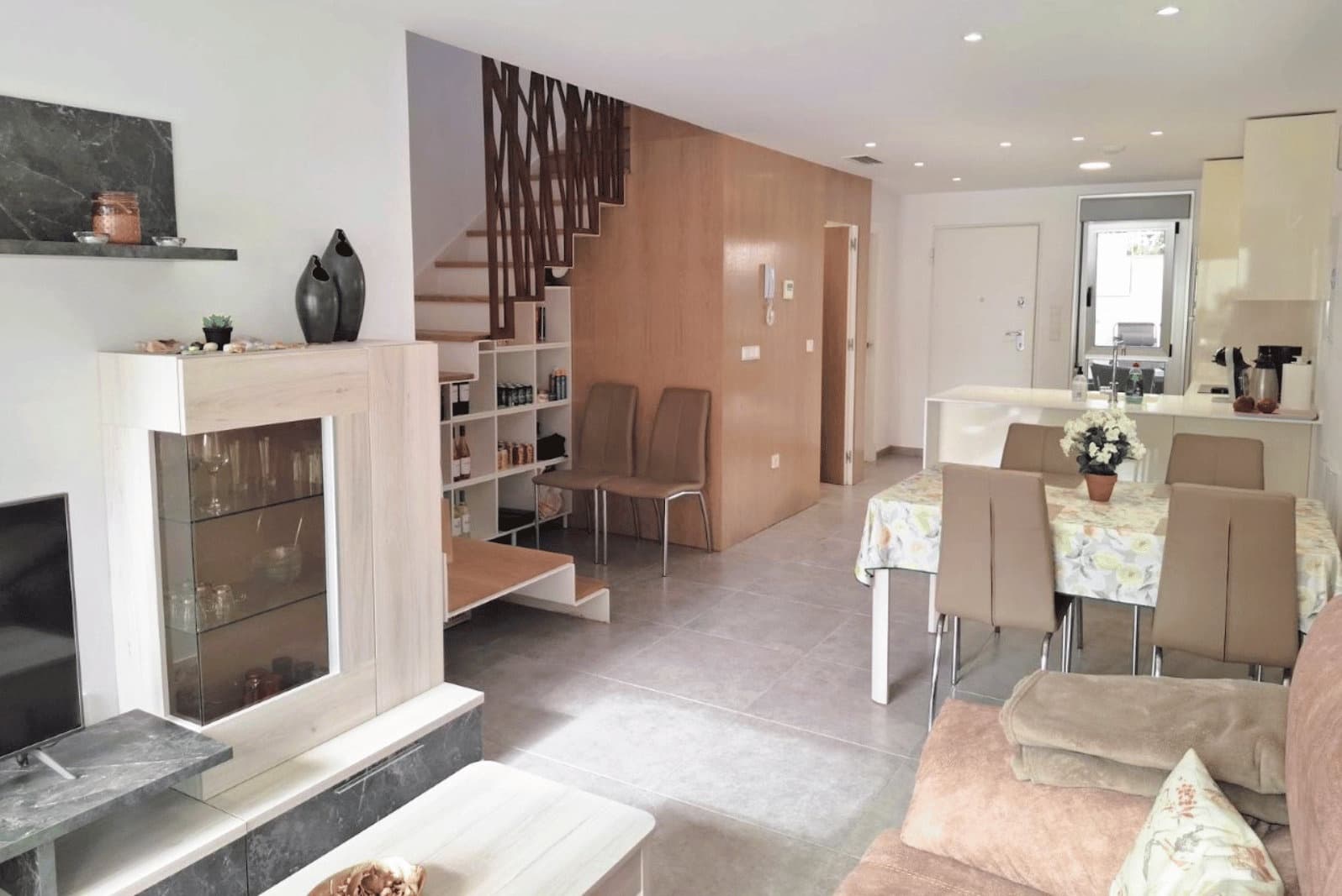 3 sypialnia Willa na sprzedaż w Santiago de la Ribera z basenem garażem - 329 000 € (Ref: 10139280)