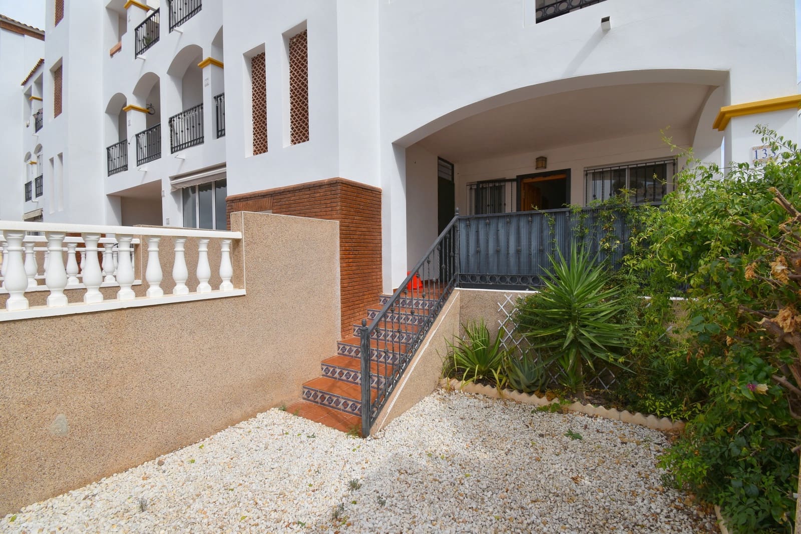 2 soveværelse Lejlighed til salg i Punta Prima med swimmingpool - € 145.000 (Ref: 10139283)