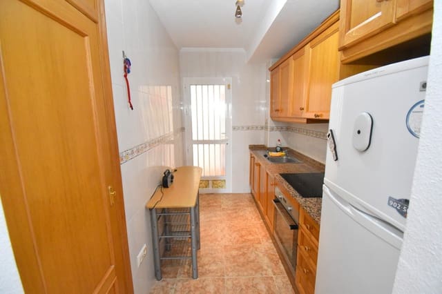 2 chambre Appartement à vendre à Punta Prima, Torrevieja avec piscine - 145 000 € (Ref: 10139283)