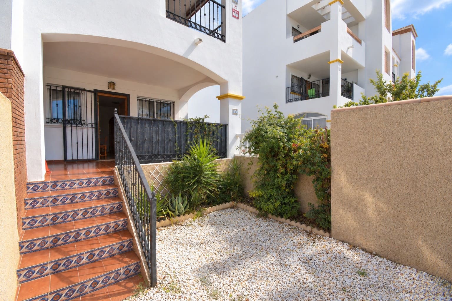 2 soveværelse Lejlighed til salg i Punta Prima med swimmingpool - € 145.000 (Ref: 10139283)