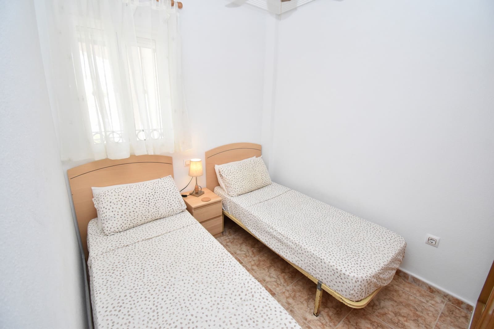 2 soveværelse Lejlighed til salg i Punta Prima med swimmingpool - € 145.000 (Ref: 10139283)