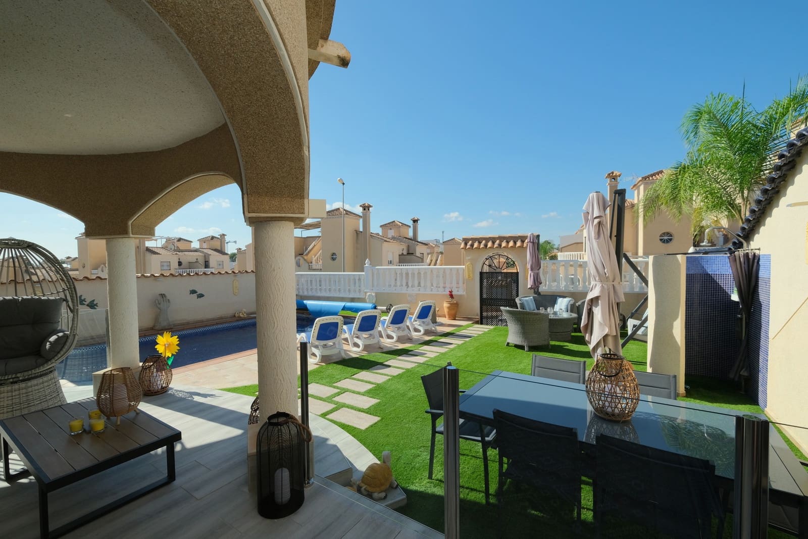 3 bedroom Villa for sale in Villamartin with pool - € 395,000 (Ref: 10141733)