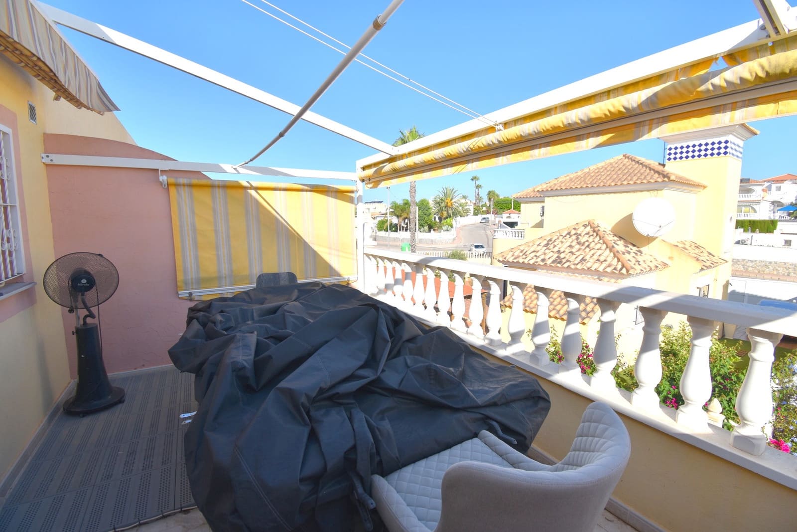 3 sovrum Hus till salu i Villamartin med pool garage - 179 000 € (Ref: 10146323)
