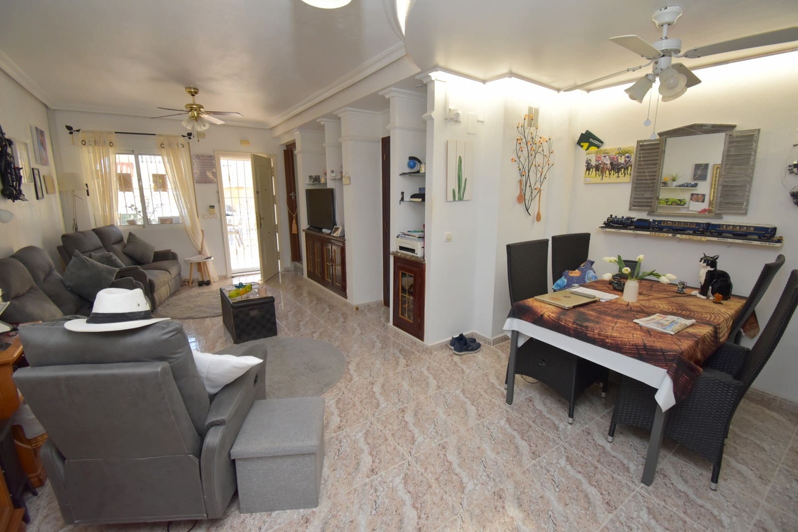 3 sovrum Hus till salu i Villamartin med pool garage - 179 000 € (Ref: 10146323)
