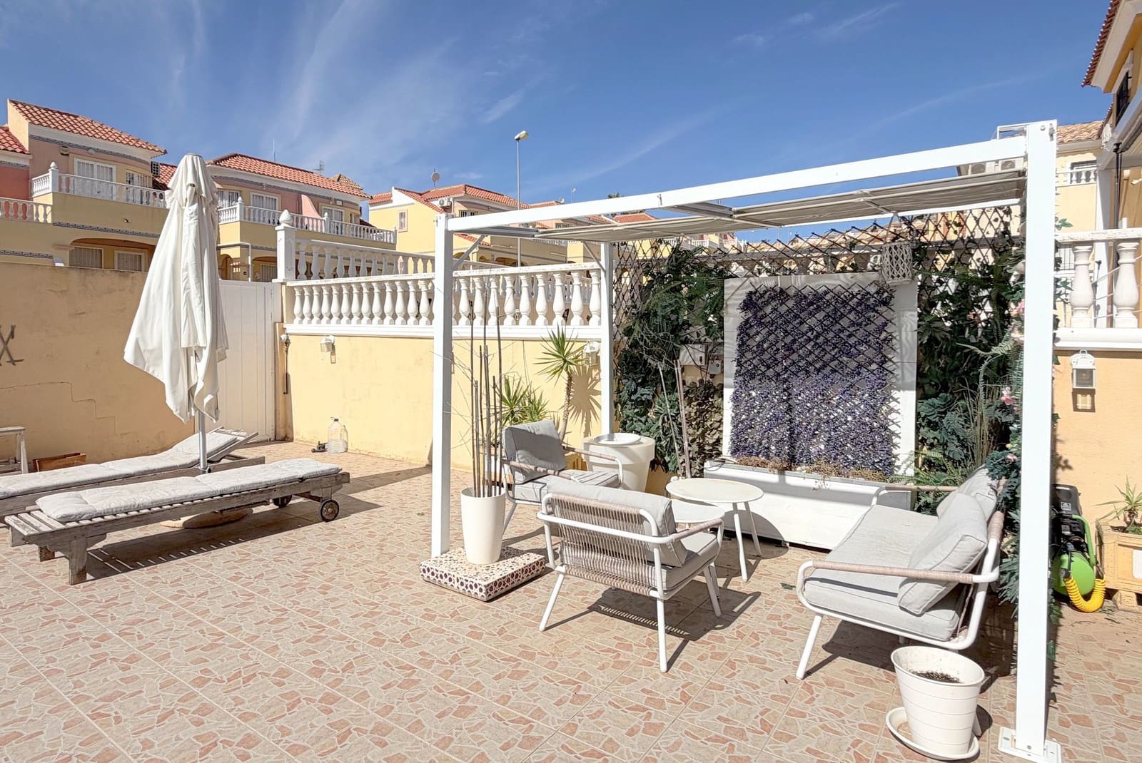 3 sovrum Villa till salu i Villamartin med pool garage - 399 000 € (Ref: 10148342)