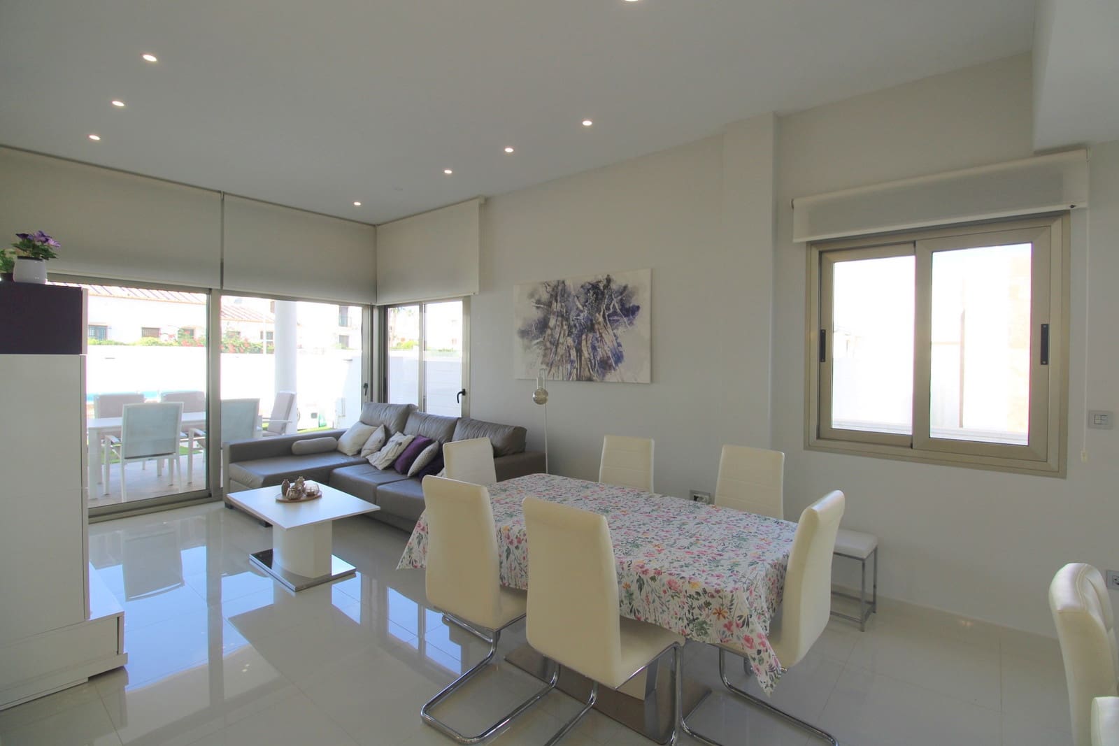 3 bedroom Villa for sale in Villamartin with pool garage - € 439,000 (Ref: 10150277)
