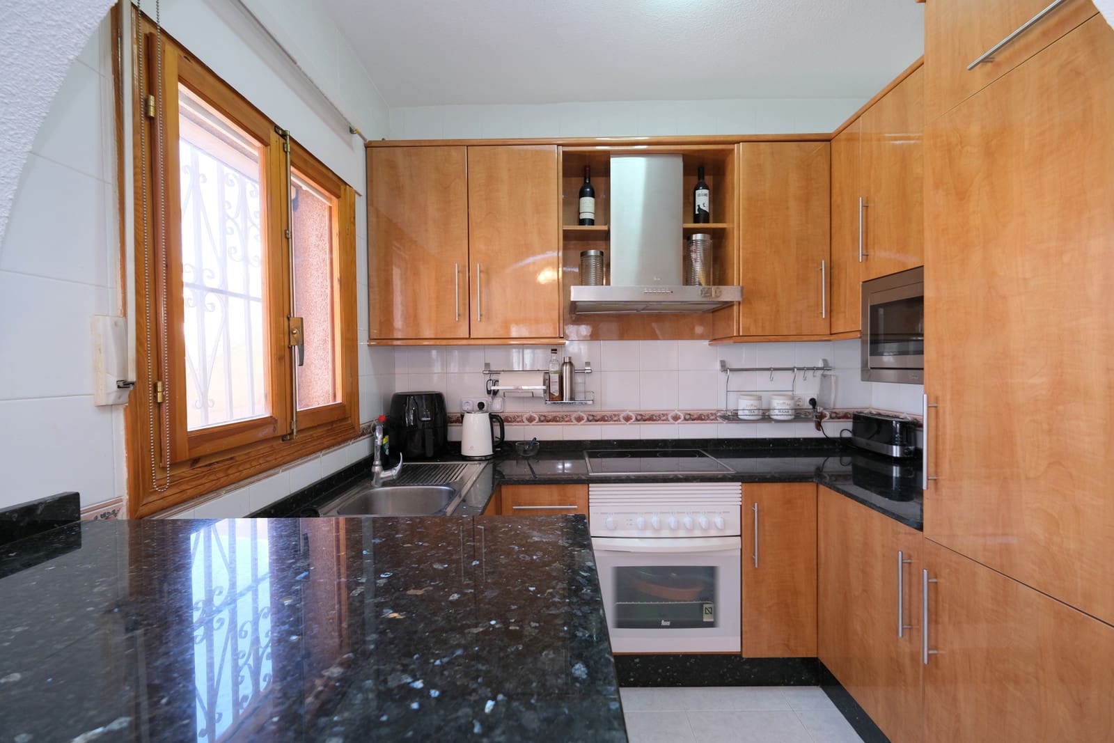 2 bedroom Villa for sale in La Florida with pool garage - € 339,995 (Ref: 10150278)